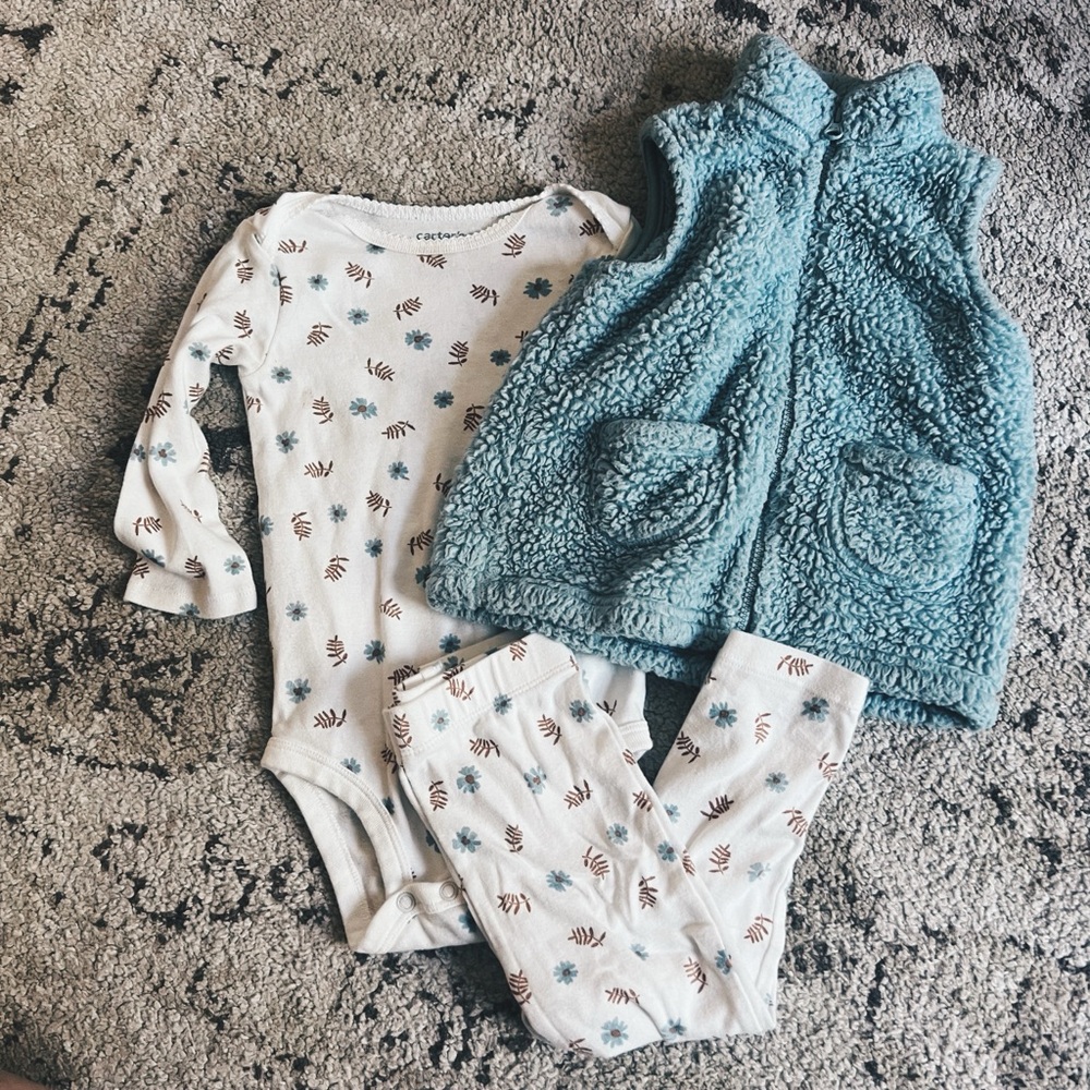 CARTERS | Fleece vest set